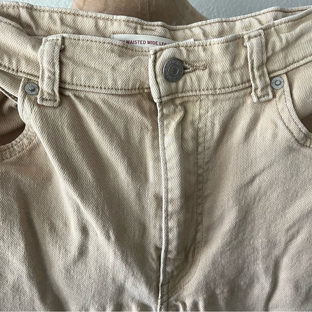 LEVIS sz 29 HIGH WAISTED Wide Leg Crop Khaki Color Jeans Cargo Pockets - Picture 7 of 10